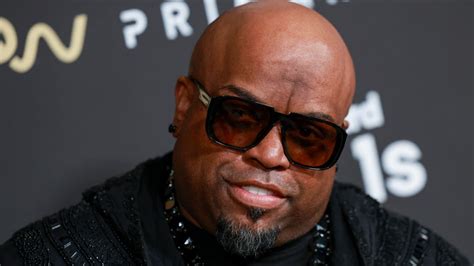 who owns bet and vh1|Congratulations pour in for Tyler Perry over 'historic' .